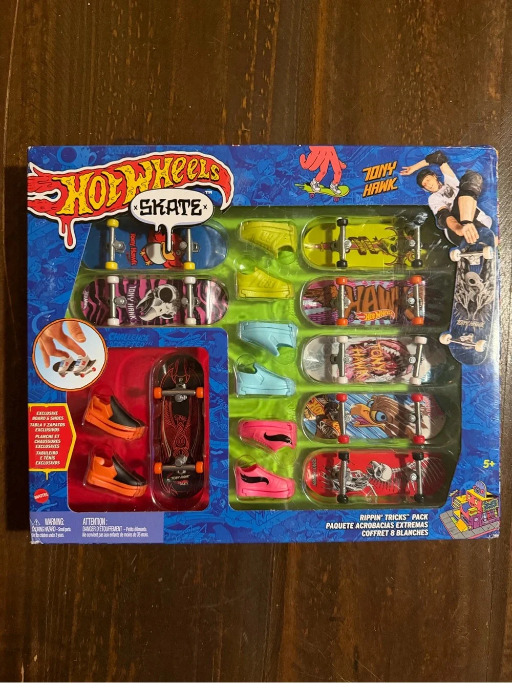 Tony Hawk (8) Fingerboard Set - By Hot Wheels - Skate Rippin’ Tricks